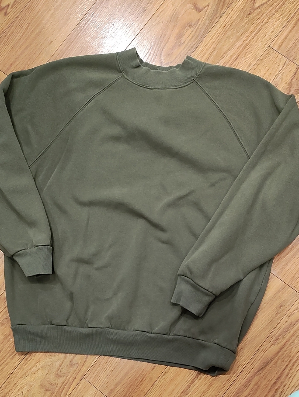 GAP Men's Olive Crewneck Sweatshirt